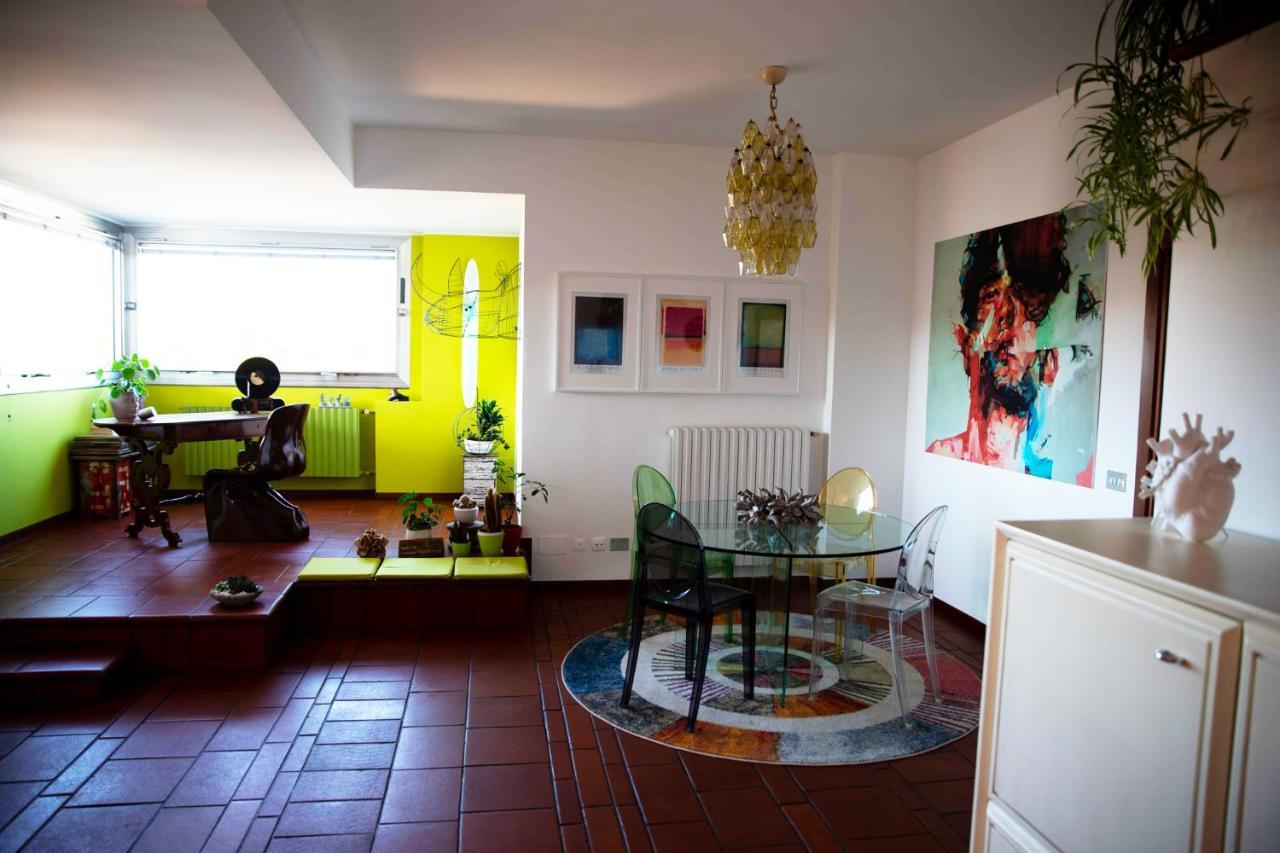 Sound Of Colors - Art Design Apartment Desenzano del Garda Exteriér fotografie